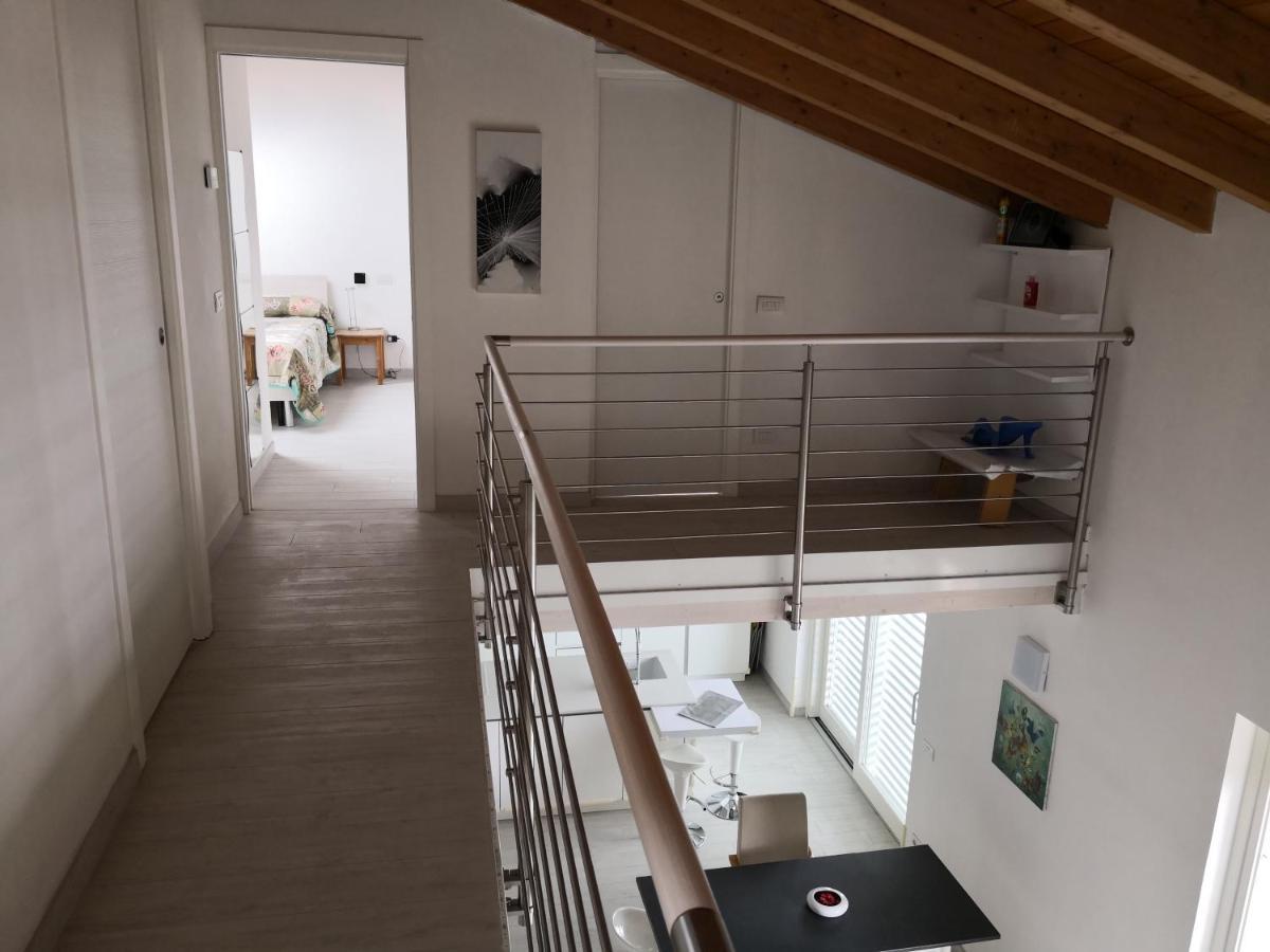 Charme Lake Loft Ispra Εξωτερικό φωτογραφία