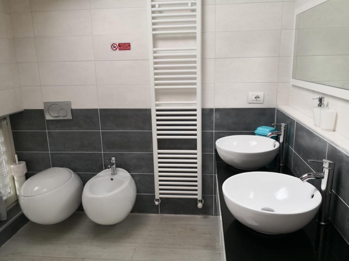 Charme Lake Loft Ispra Εξωτερικό φωτογραφία
