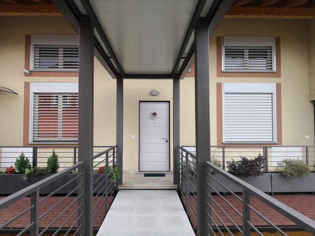 Charme Lake Loft Ispra Εξωτερικό φωτογραφία