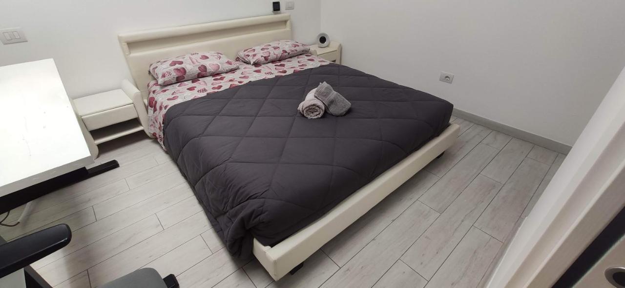 Charme Lake Loft Ispra Εξωτερικό φωτογραφία
