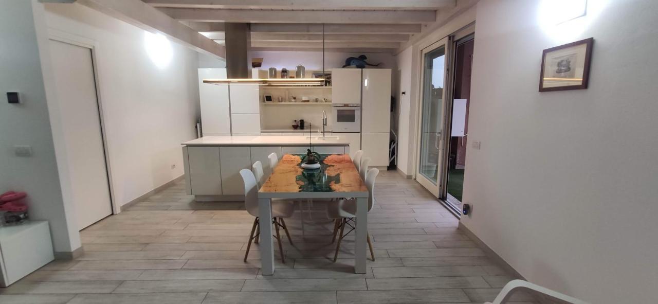 Charme Lake Loft Ispra Εξωτερικό φωτογραφία