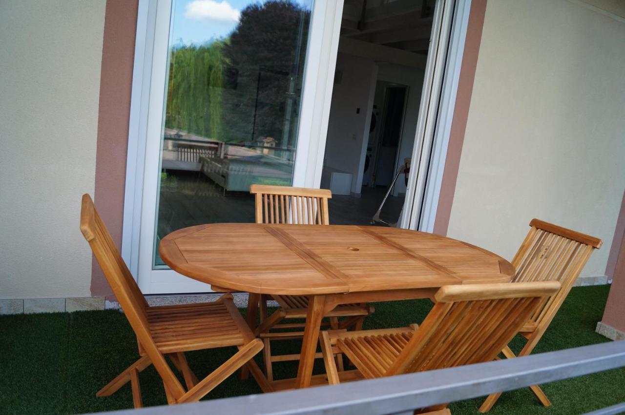 Charme Lake Loft Ispra Εξωτερικό φωτογραφία
